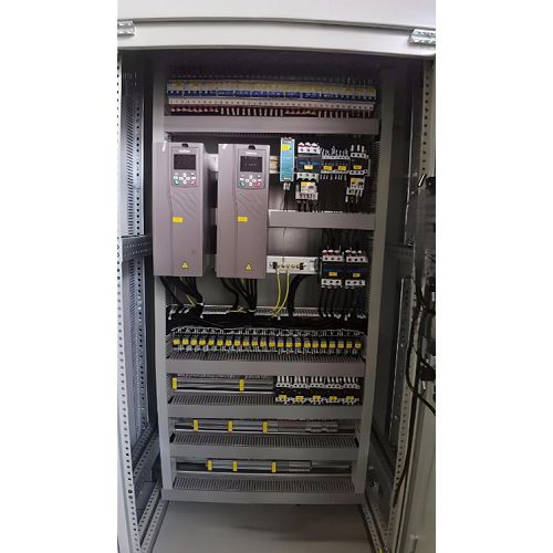 Caibineat a-muigh fo smachd gnàth-shìde